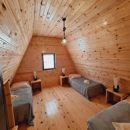 Mestia Sunrise Cottage - 3Br Mountain Retreat Exterior photo